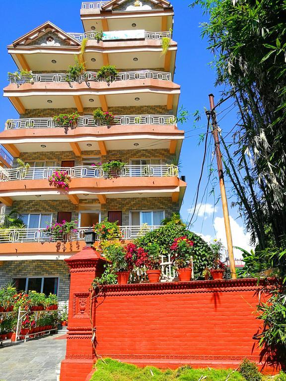 Hotel Center Lake Pokhara Bagian luar foto